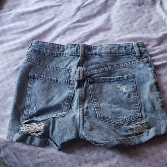 FLASH SALE High waisted demin shorts - Picture 2 of 3